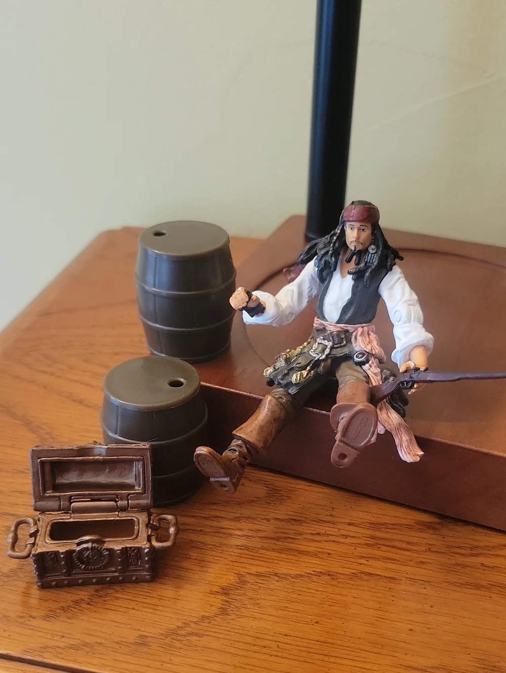 Set of Pirates of the Caribbean Action Figures - Picture 3 of 14